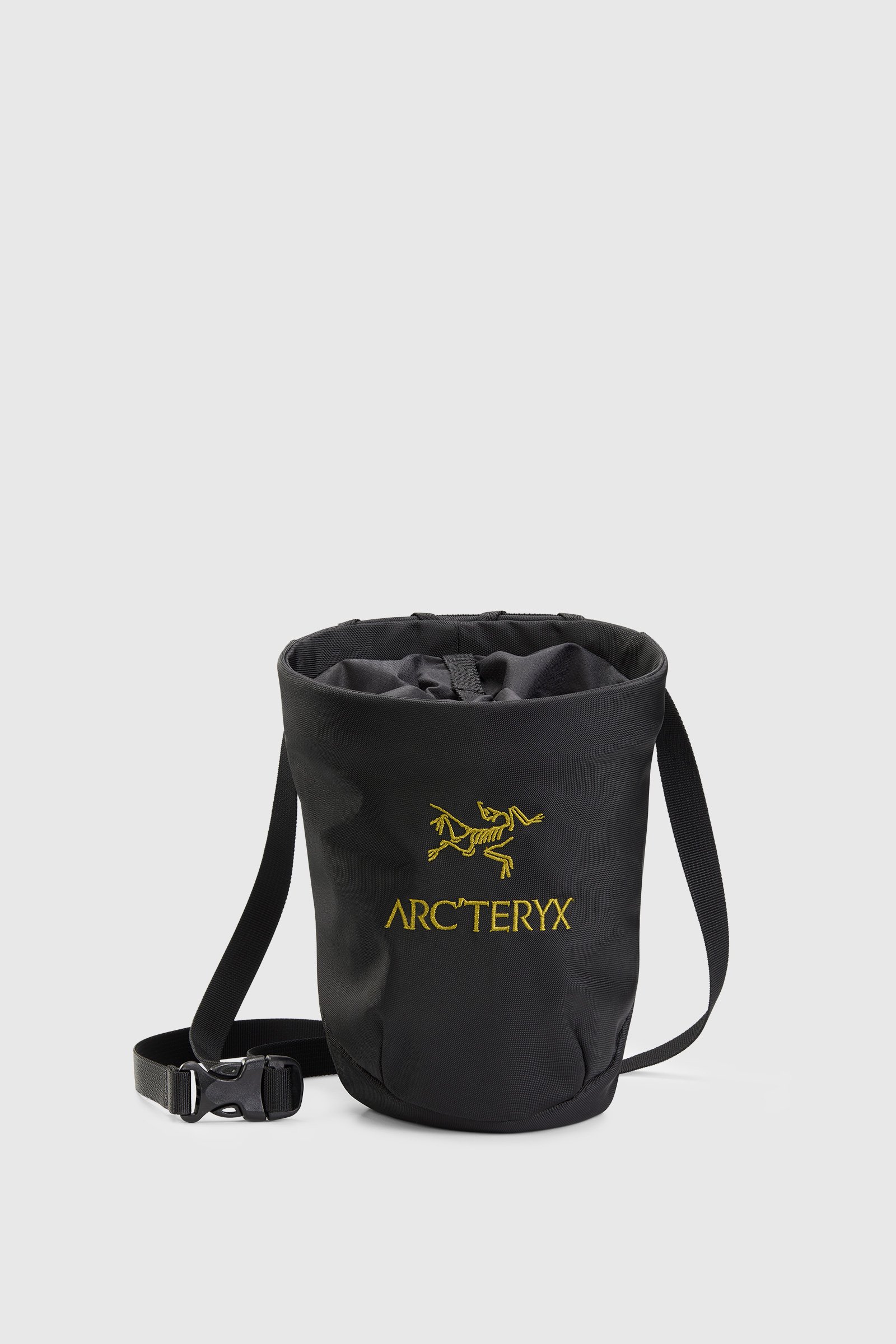 ARC'TERYX System A / Quiver Bucket Bag Black | WoodWood.com