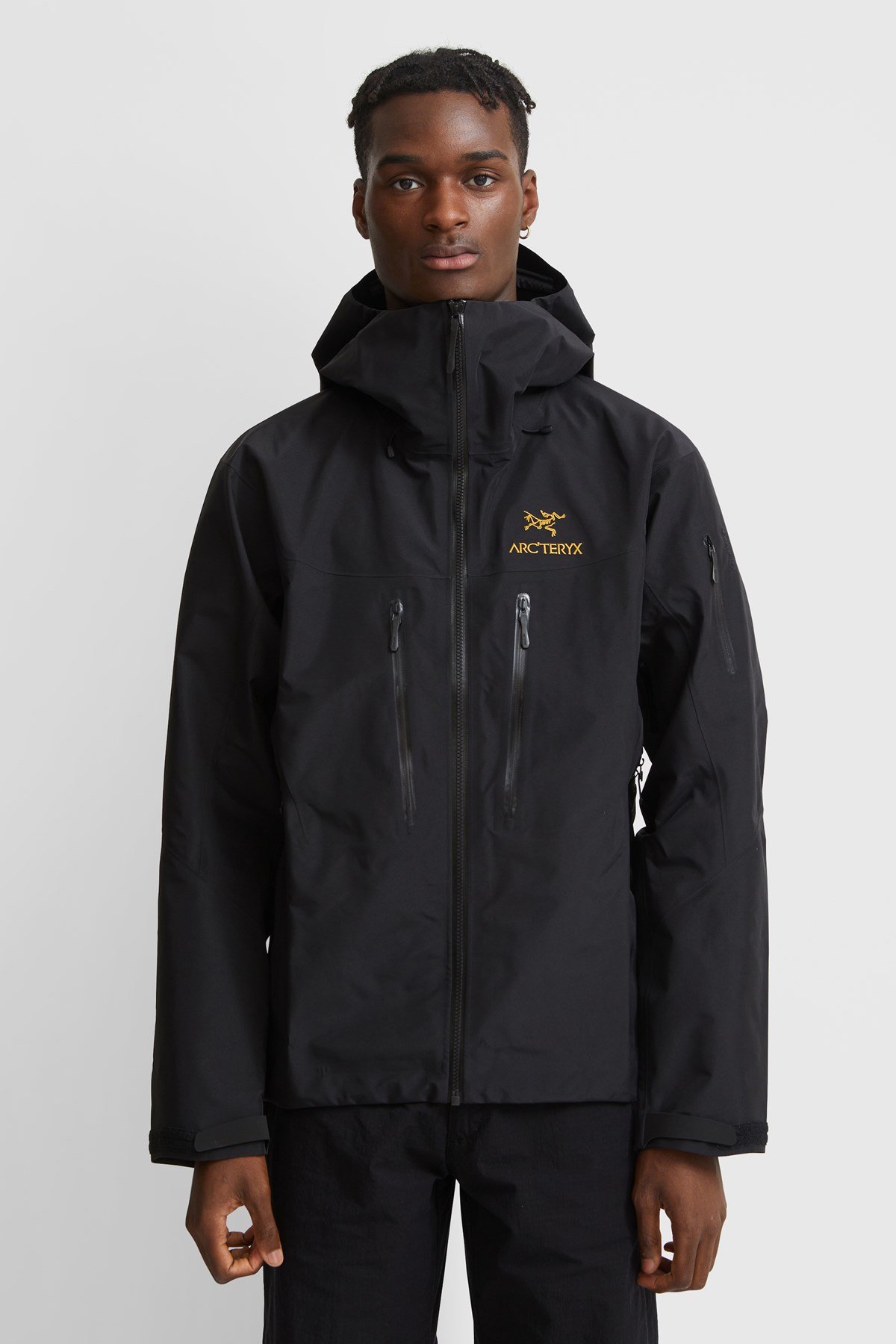 ARC'TERYX Alpha SV Jacket Men's 24K black | WoodWood.com