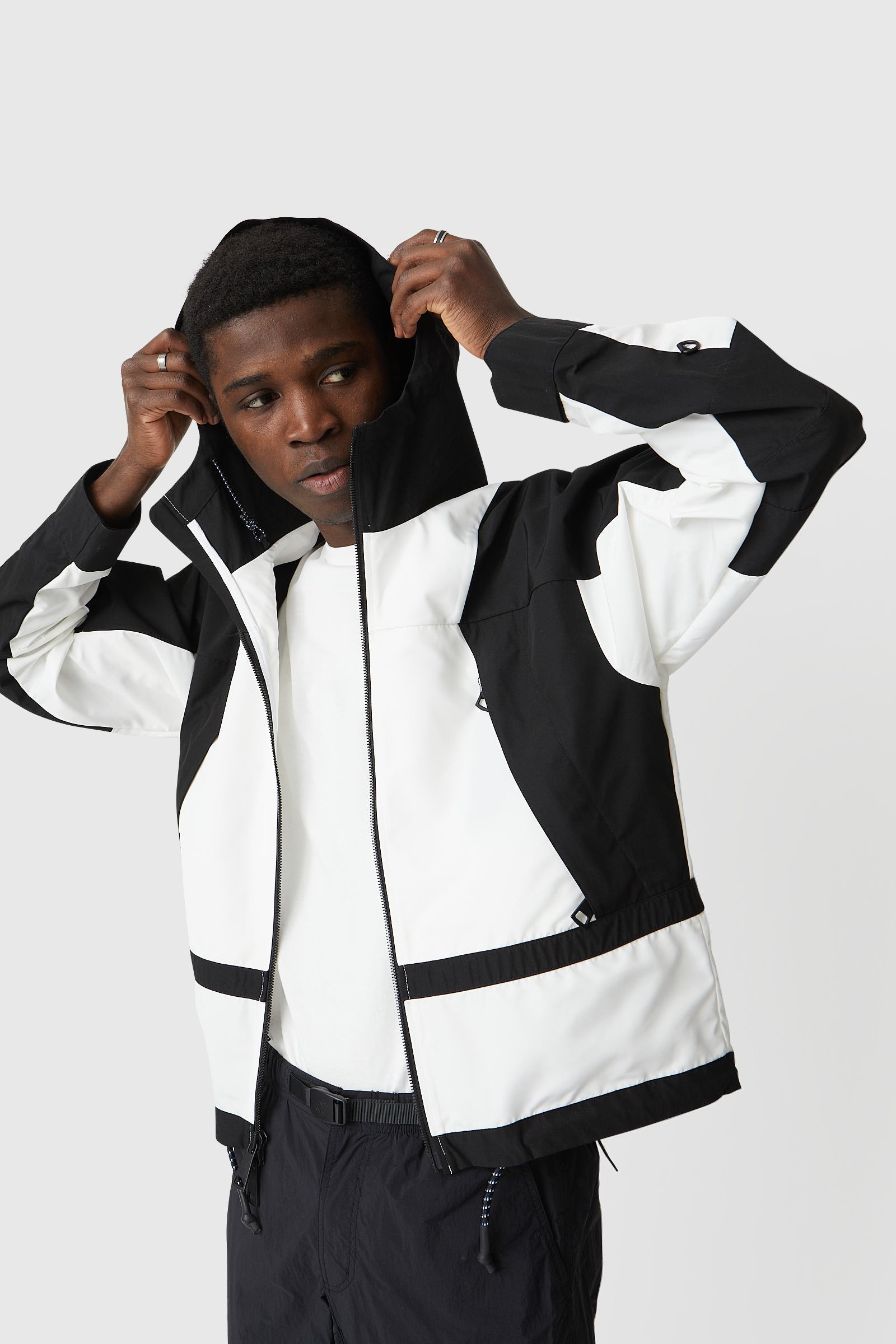 The North Face Mountain Light Jacket Tnf white/black | WoodWood.com