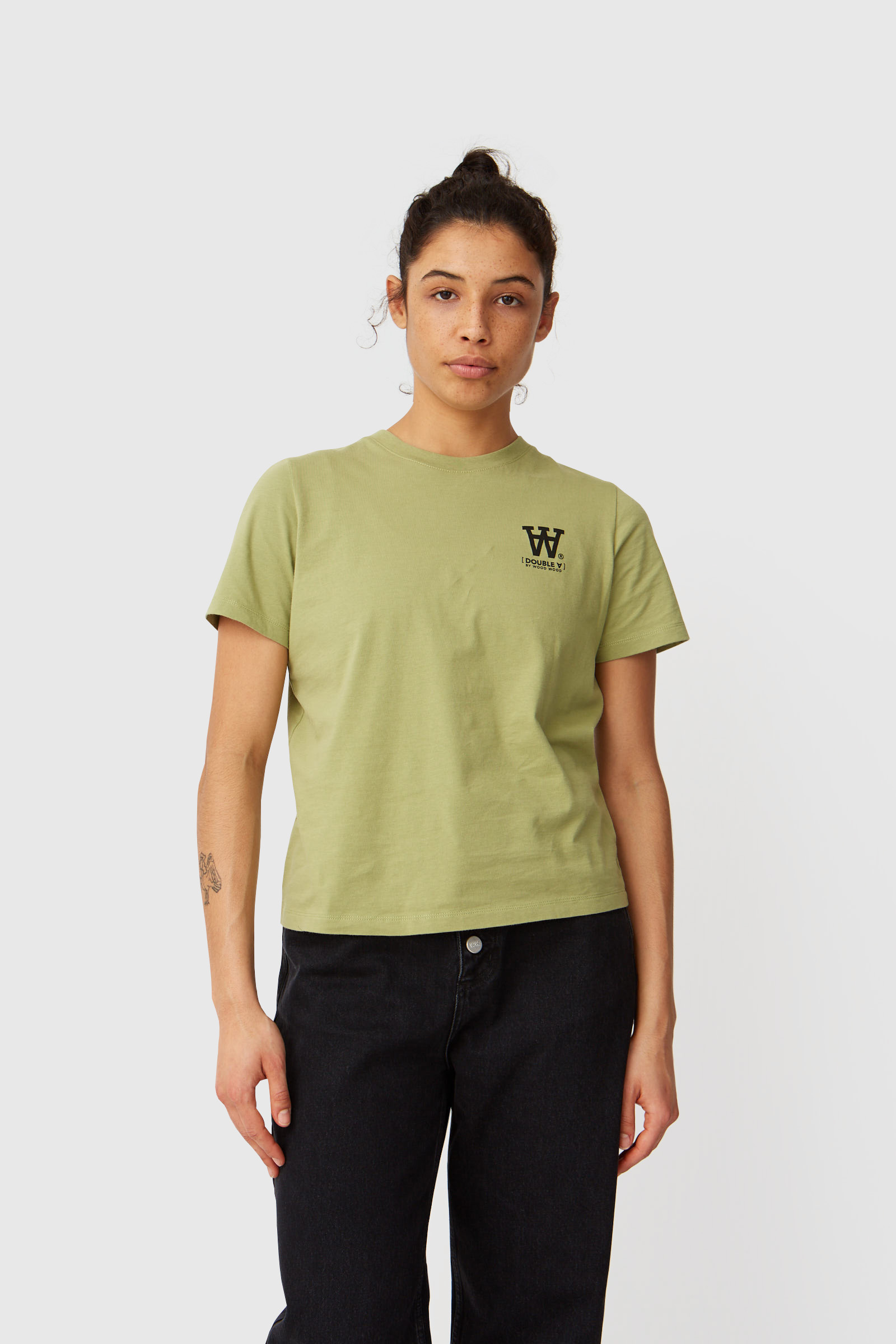 Double A by Wood Wood Mia T-shirt Olive green | WoodWood.com